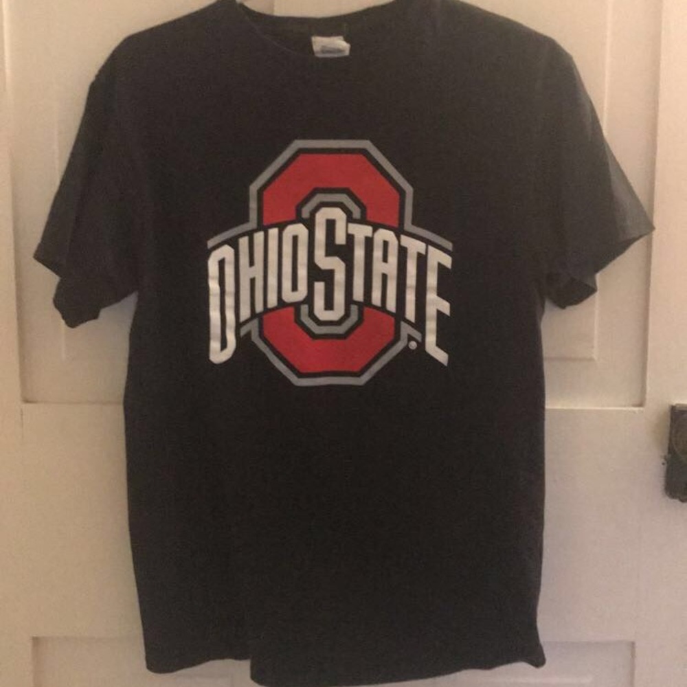 Men’s medium Ohio state t-shirt